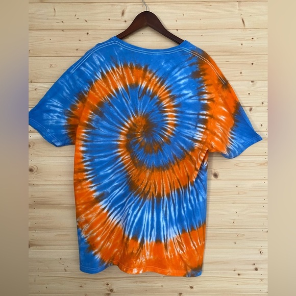 NEW Blue Orange Tie Dye XL GILDAN SoftStyle Unisex T-Shirt Casual Vibrant Spiral - Picture 6 of 10